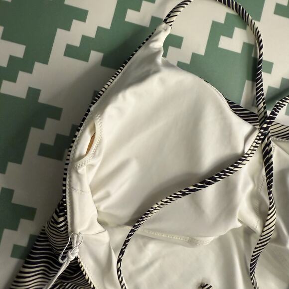 Everlane The String One Piece Swimsuit Black White Stripe Size Large NWT - Picture 6 of 12